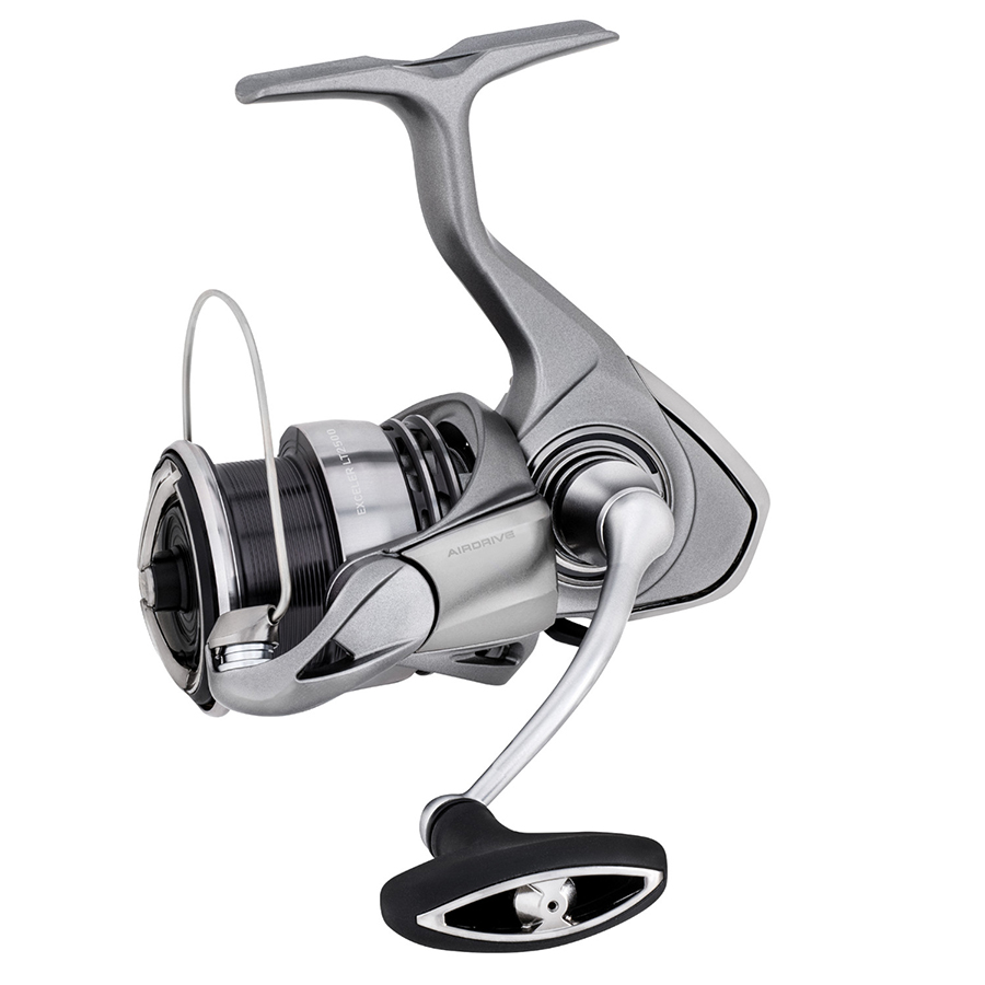 รอกตกปลาไดว่า รุ่นเอ็กเซลเลอร์ - Shimano Reel Stradic บทวิจารณ์และราคา